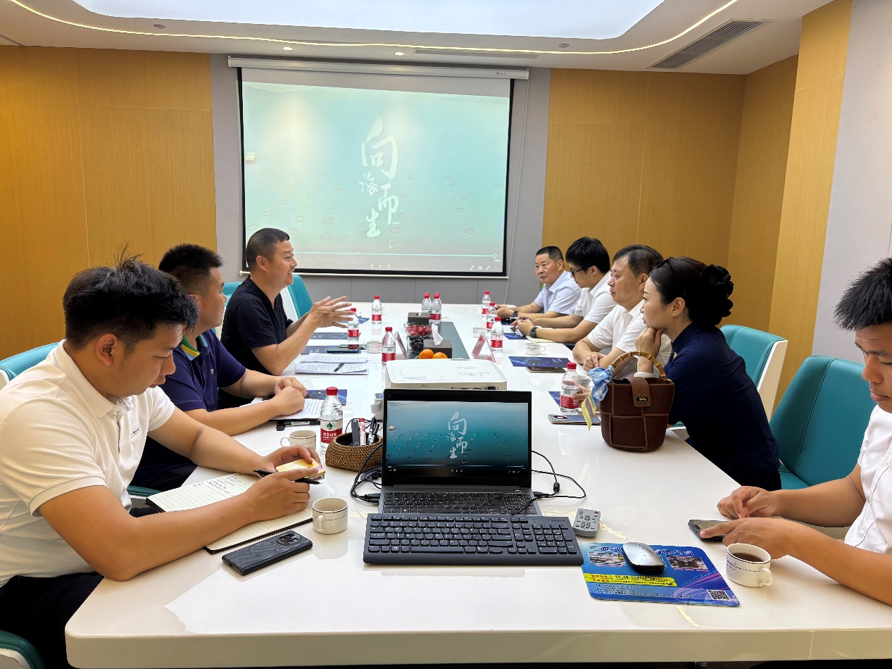 張長(zhǎng)豐副市長(zhǎng)到晨海水產(chǎn)調(diào)研，助企紓困共繪漁業(yè)科技新藍(lán)圖